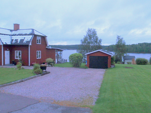 Cycling to Askersund.